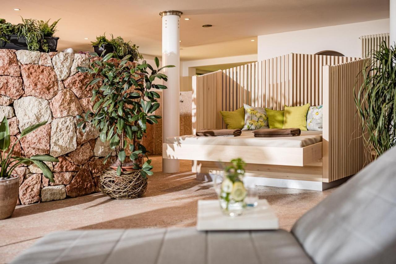 Hotel Haus Am Hang Калдаро Екстериор снимка