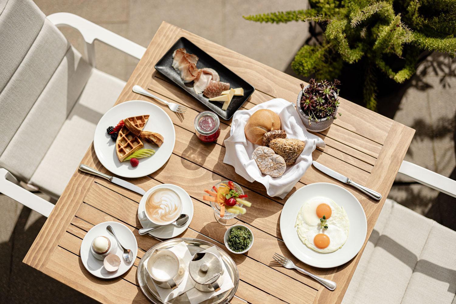 Hotel Haus Am Hang Калдаро Екстериор снимка